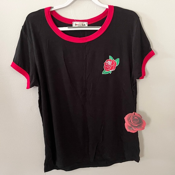 Pretty Rose T Shirt, Small, Women, Black & Red, New With Tags - Picture 1 of 9